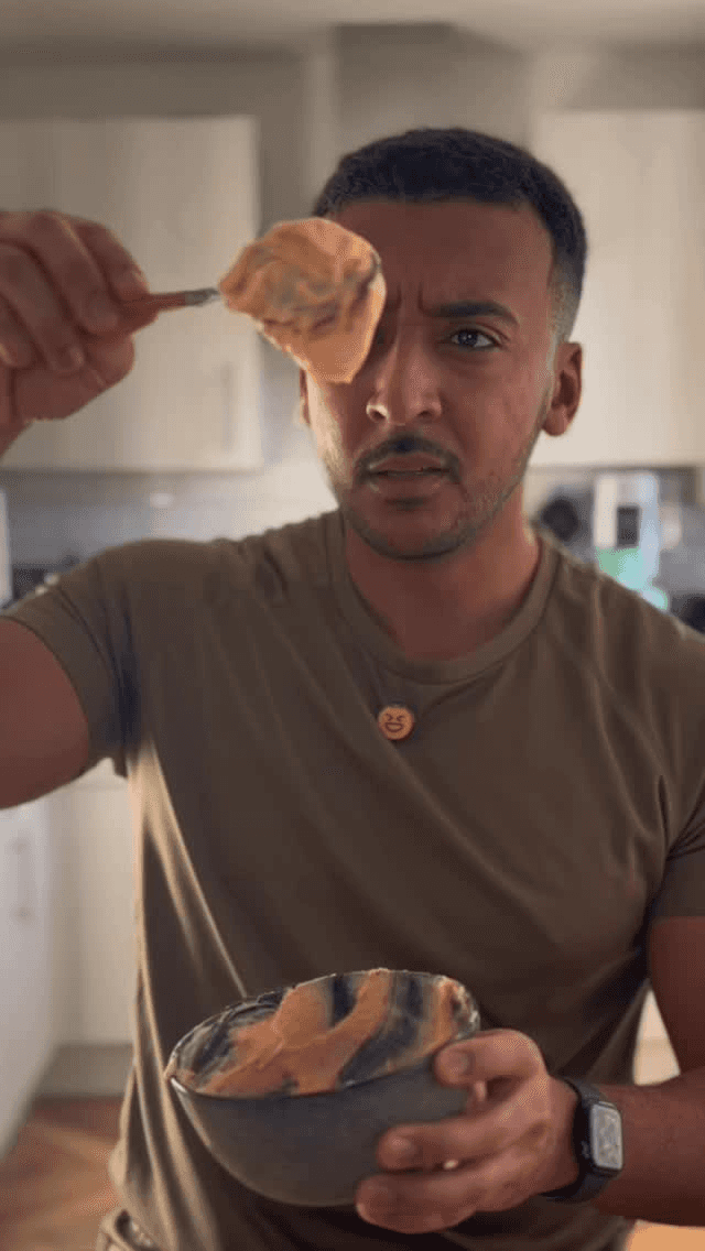 High Protein Low Cal Bang Bang Chicken Sliders