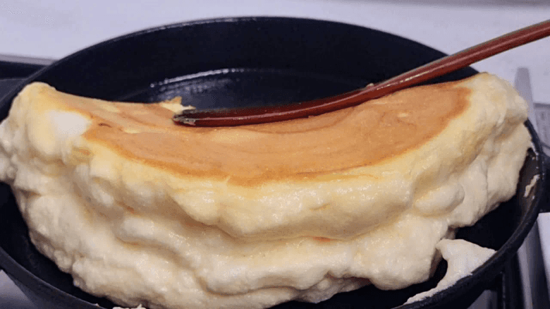 When You Crave Bread, Just with 2 Eggs – Softer and Tastier than Castella (Making Souffle Omelette, Egg Dish)