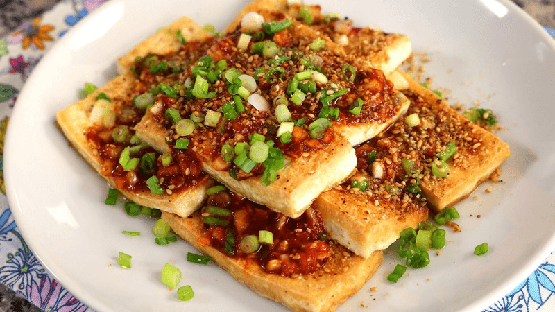 Pan-fried tofu with spicy sauce (Dububuchim-yangnyeomjang) Thumbnail