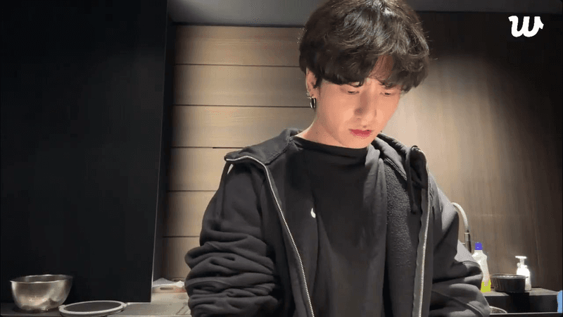 Jungkook’s Uni Soy Sauce & Shrimp Cream Pasta Thumbnail