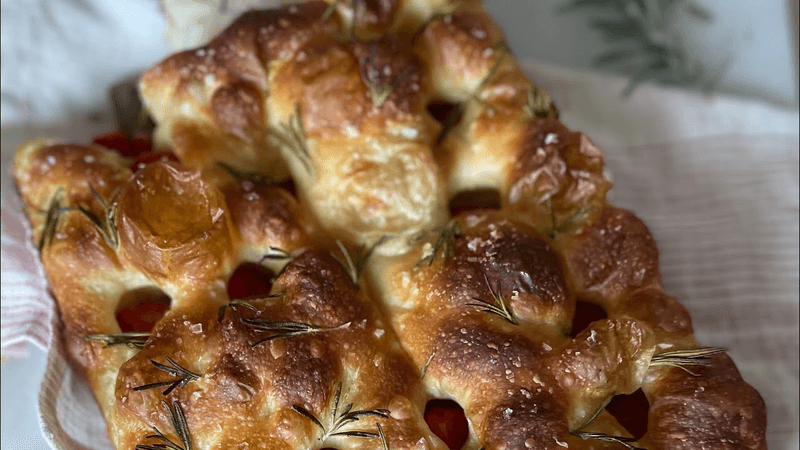 Bubbly Sourdough Focaccia Thumbnail
